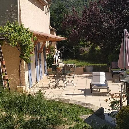 Bed and Breakfast Joelle Et Daniel Entrevaux Exterior foto