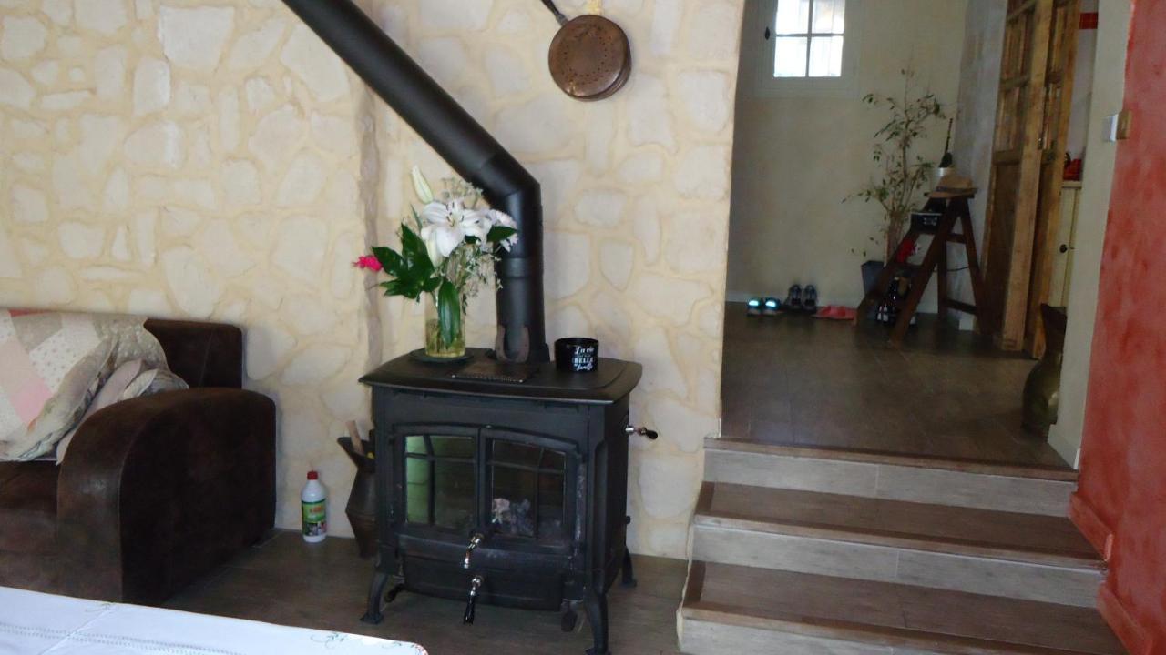 Bed and Breakfast Joelle Et Daniel Entrevaux Exterior foto